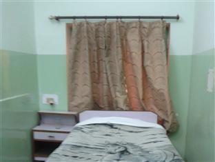 Radiant Ymca Tourist Hostel Varanasi Eksteriør bilde
